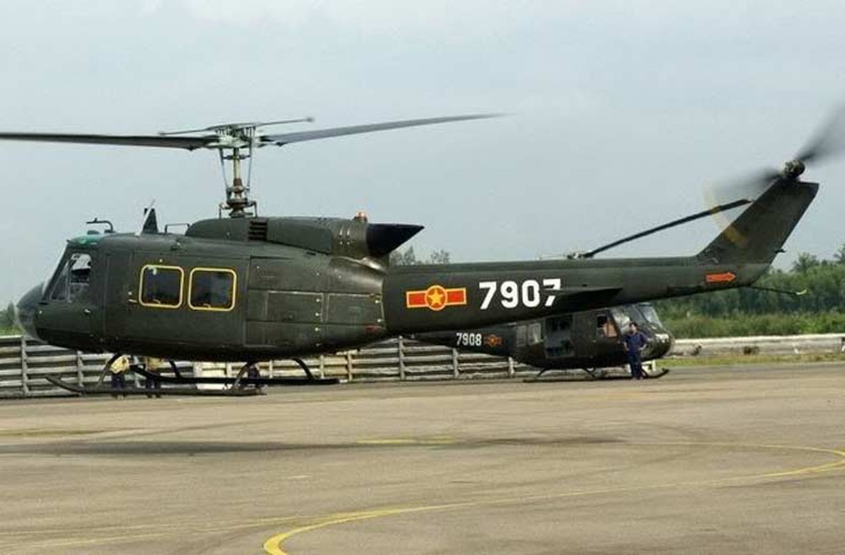 Dieu chua biet ve truc thang UH-1 Viet Nam bi roi-Hinh-10